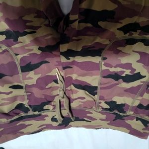 Zyia unwind Joggers camo green and purple xl
